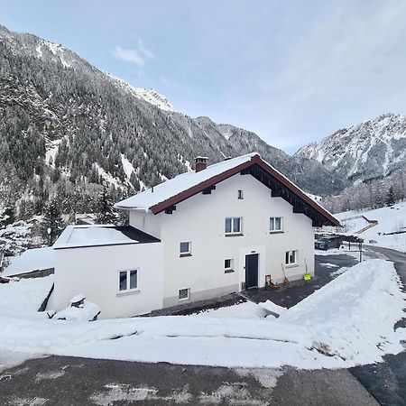 Haus Stehbock Villa Partenen Esterno foto