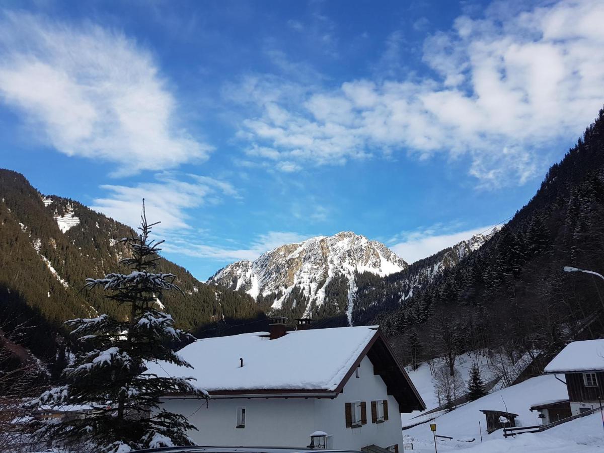 Haus Stehbock Villa Partenen Esterno foto