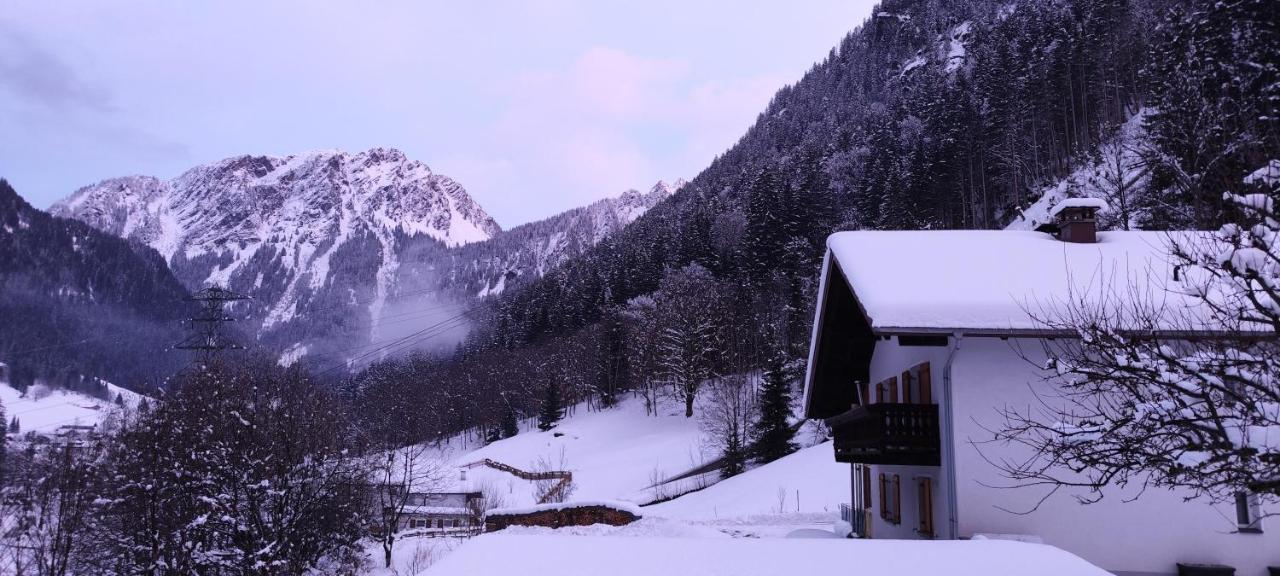 Haus Stehbock Villa Partenen Esterno foto